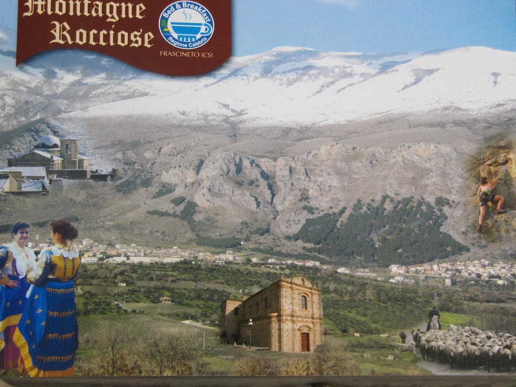 Montagne Rocciose Bed & Breakfast Frascineto Exterior photo