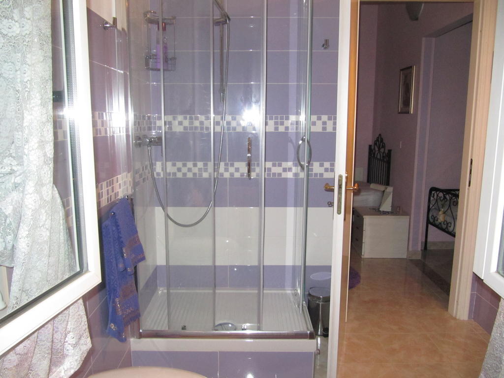Montagne Rocciose Bed & Breakfast Frascineto Room photo